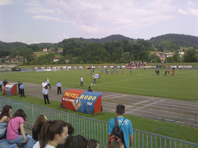 Uručenje dresa i priznanja  prijatelju kluba Draganu Ignjiću