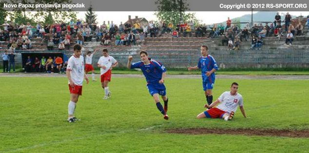 Novo Papaz proslavlja pogodak