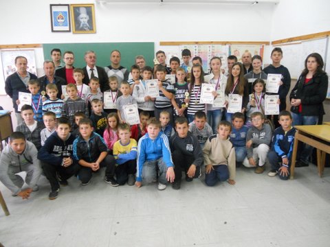 Prvenstvo osnovnih škola opštine Teslić u šahu