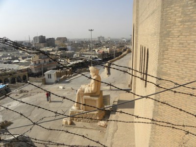 TESLIĆANI MESEC DANA PROVELI OGRAĐENI ŽICOM Irački grad Erbil