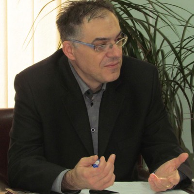 RADIĆE NA DVA MESTA Dr Milan Milićević