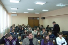 Sedam hiljada maraka za mlade