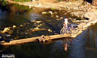 Prelaz prema Banji Vrućici koji su napravili mještani