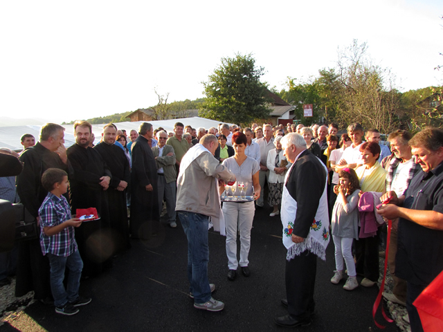 Gornji Ružević dobio prve kilometre asfalta