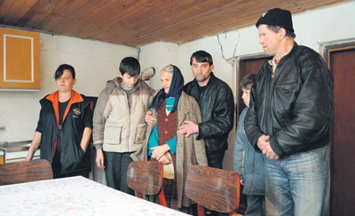 BOL I NEVERICA... Članovi porodice Lazić 