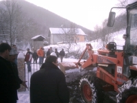 Kumovi na sudu zbog seoskog puta